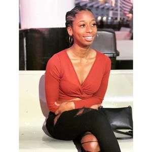 Meet your Posher, Alexis